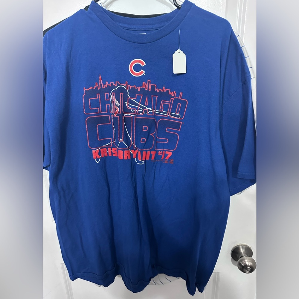 Chicago cubs T shirt